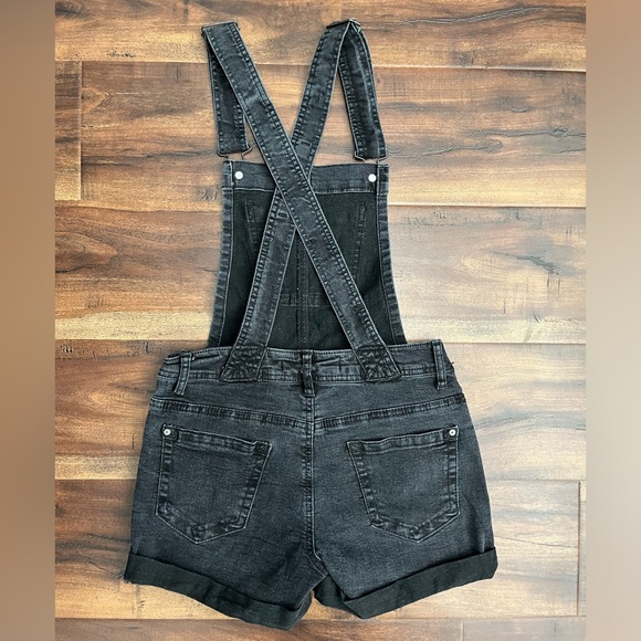 Wallflower Black Shorts Overalls - Picture 2 of 9